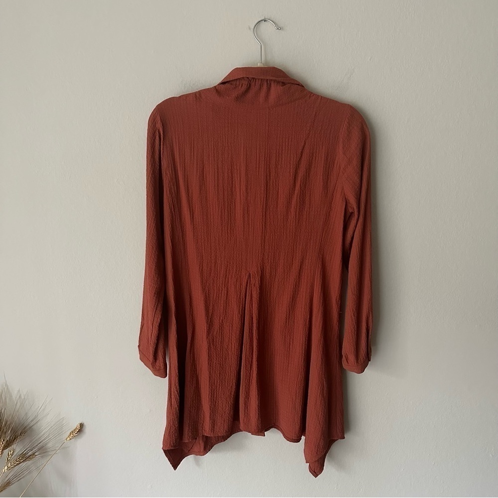 Soft Surrounding Crinkled Gauze Ruched Neck Plein Air Tunic Shirt in Orange XS - Picture 7 of 10